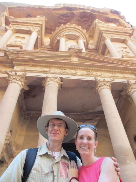 Petra, Portrait in front of the Treasury.