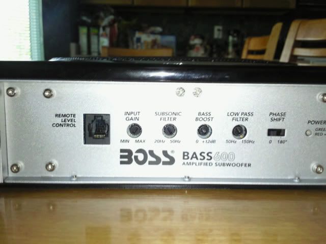 boss bass600 amplified subwoofer