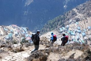 Decending back towards Namche