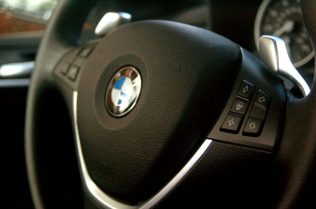 bmw_x6-34.jpg