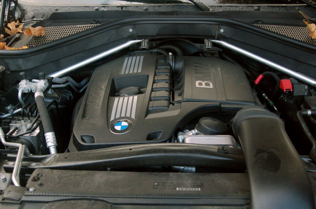 bmw_x6-40.jpg