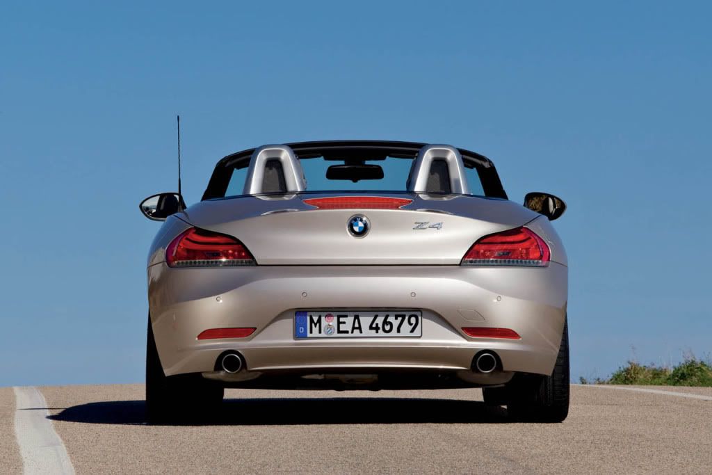 2010_z4_hi_15.jpg