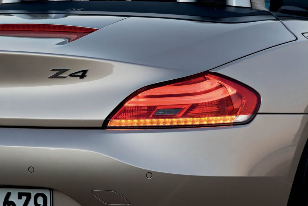 2010_z4_hi_21.jpg