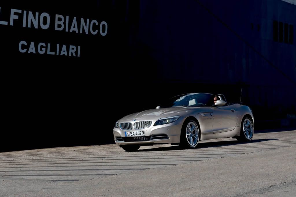 2010_z4_hi_24.jpg