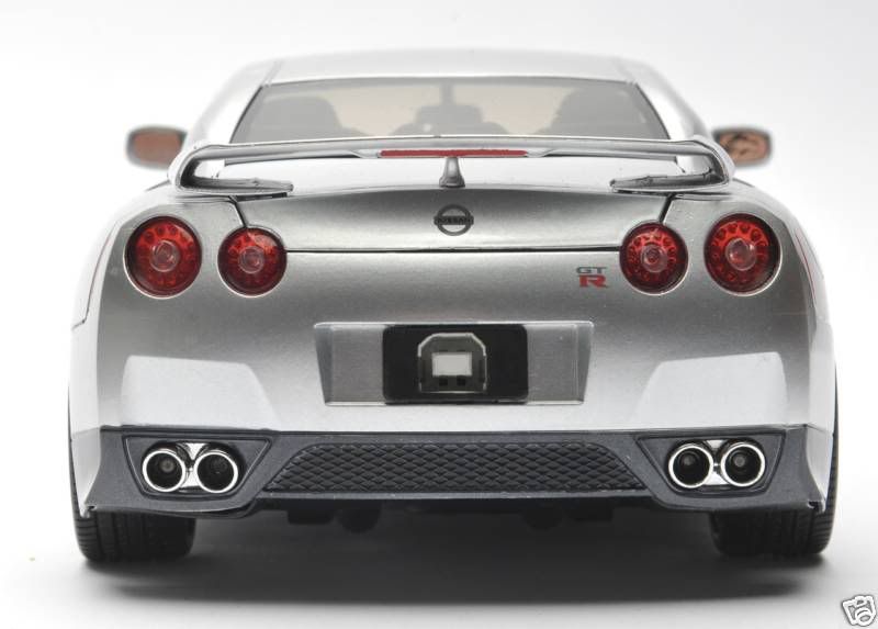 NissanGTR500GB1.jpg