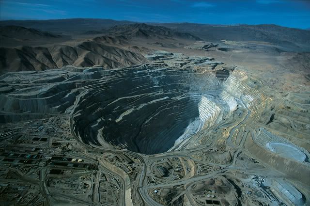 MinedecuivredeChuquicamataChili.jpg