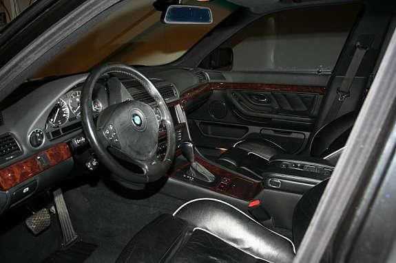 31756300007_large.jpg