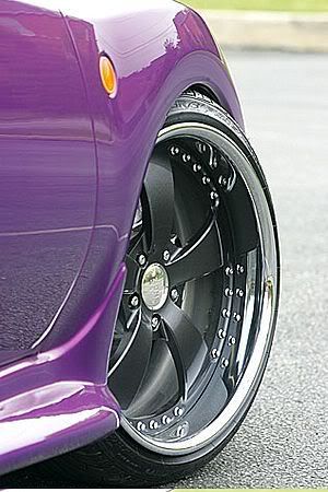 32055240008_large.jpg
