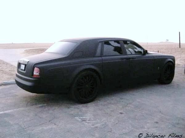 matte-black-rolls-royce-phantom_6.jpg