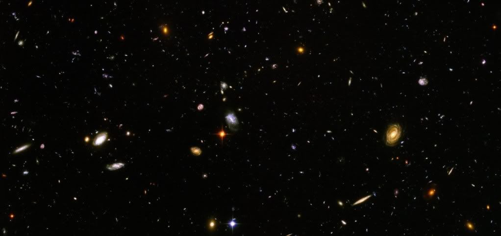 Astronomy-Galaxy-Group-HubbleUltraD.jpg