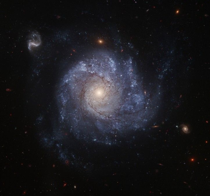 Astronomy-Galaxy-Spiral-FaceOn-NGC1.jpg