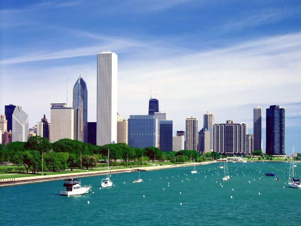 LakeMichiganandtheChicagoSkylineIll.jpg