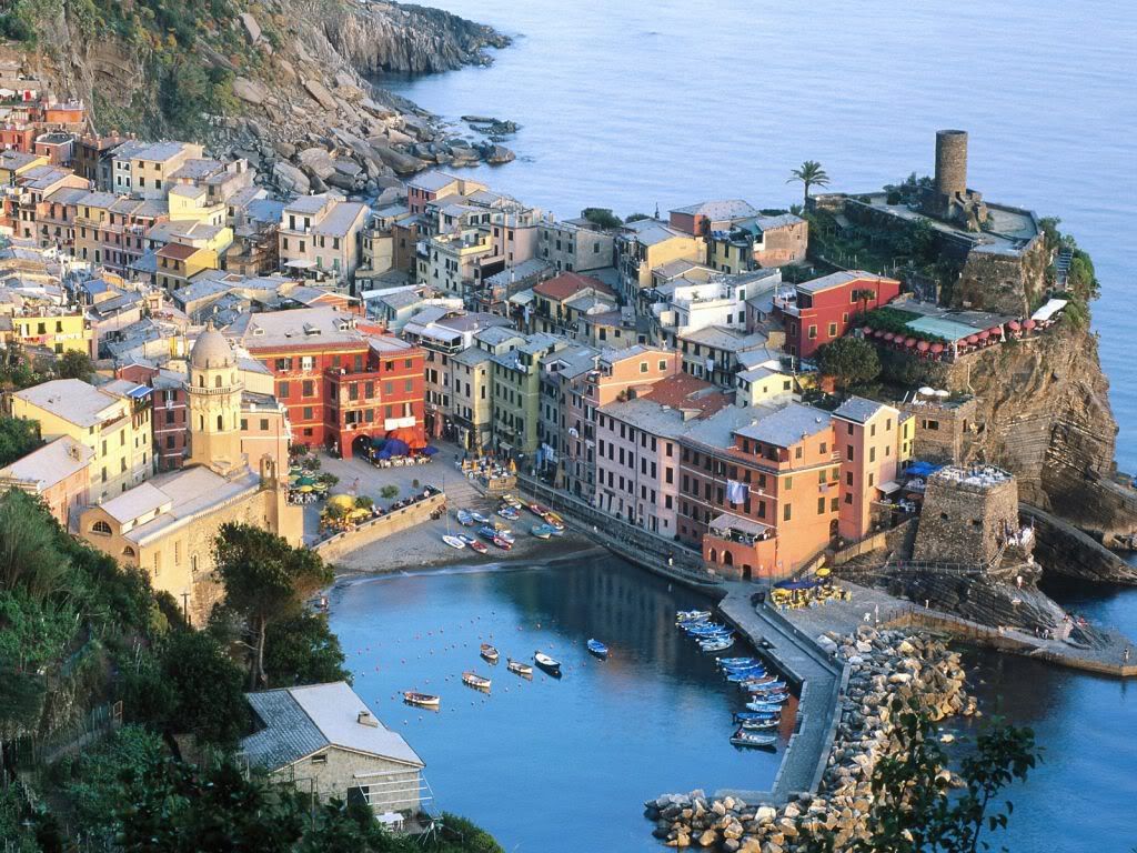 VernazzaCinqueTerreLiguriaItaly.jpg