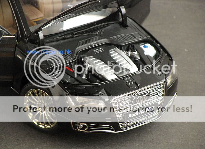 18 Kyosho Audi A8 D4 W12 2010 SMARAG Black + 2007 D3 Black Bundle 